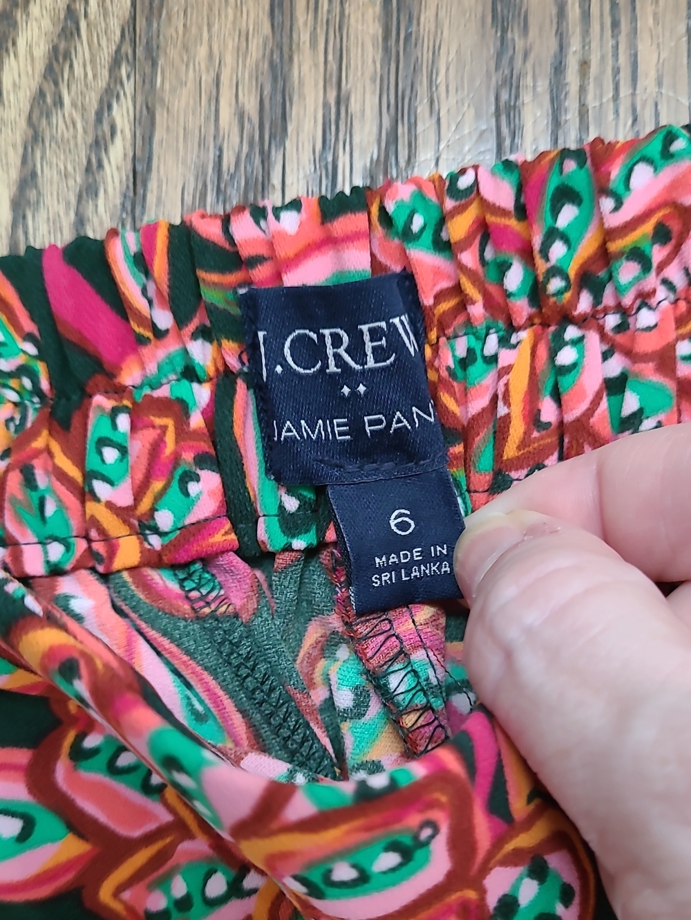 J. Crew Factory Floral Cropped Jamie Pull-On Pants in Black Size 6 - Picture 2 of 7
